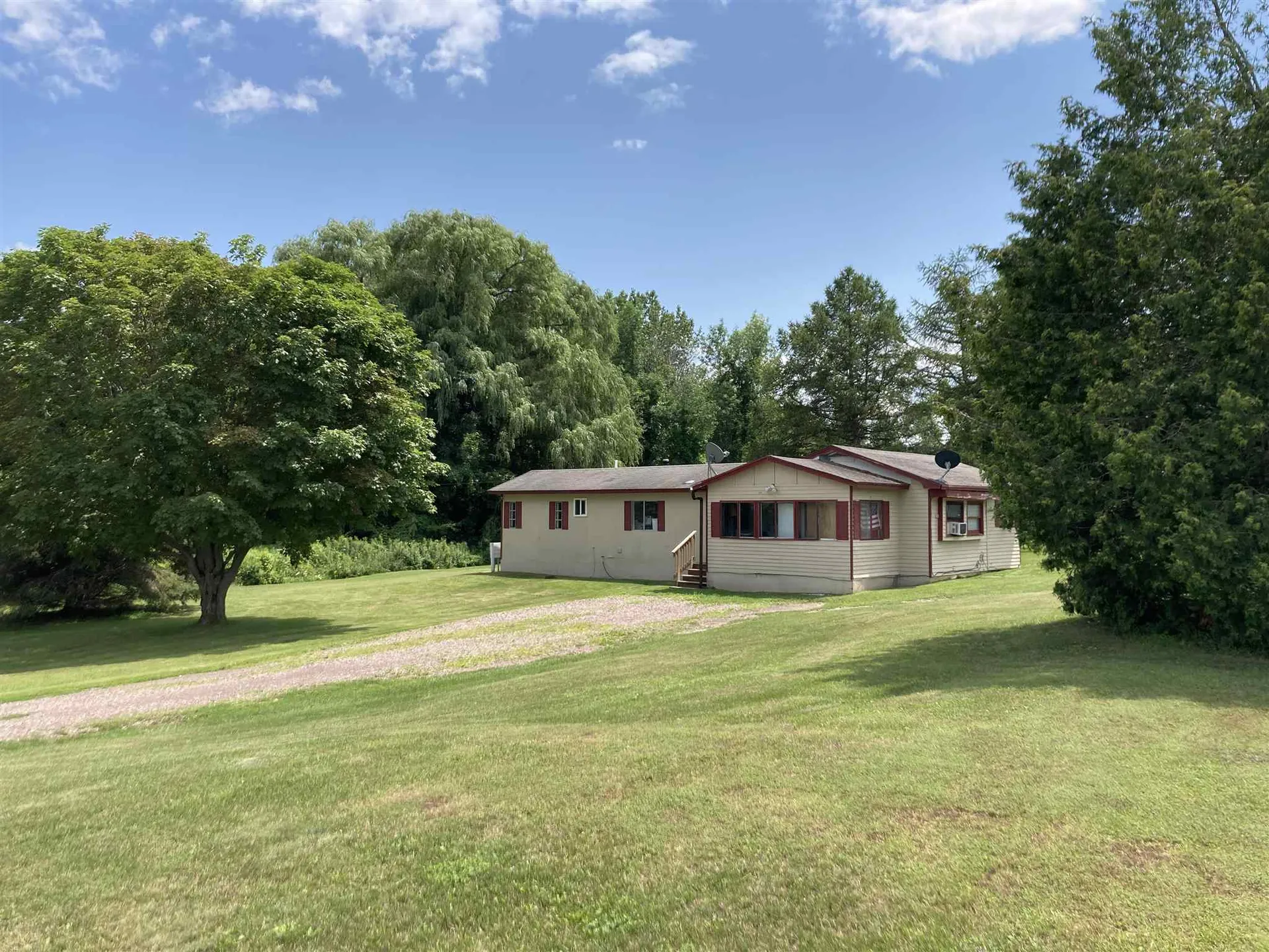 111 Allen Road Grand Isle VT 05458