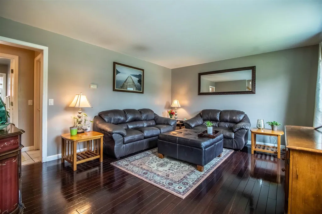 61 Stillwater Circle Rochester NH 03839