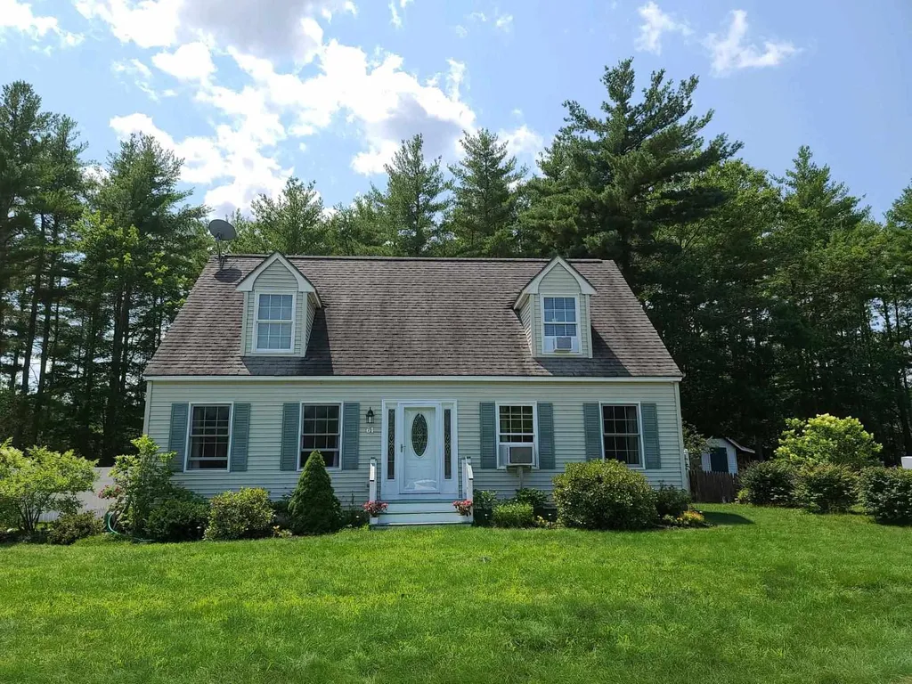 61 Stillwater Circle Rochester NH 03839