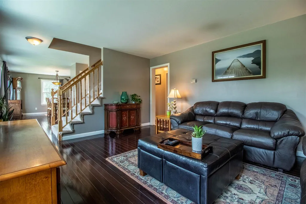 61 Stillwater Circle Rochester NH 03839
