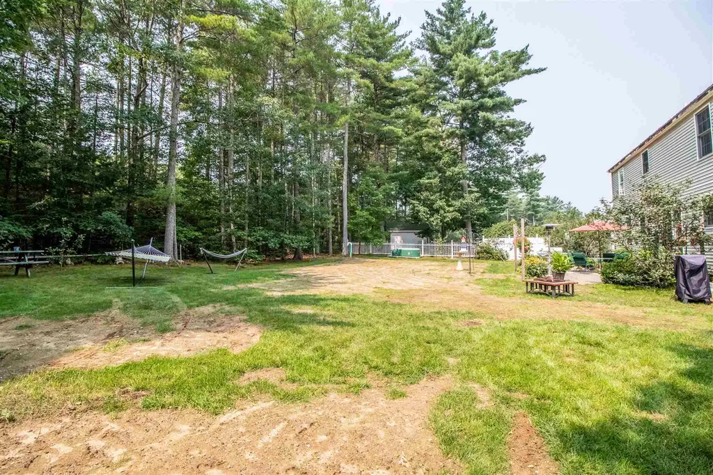 61 Stillwater Circle Rochester NH 03839