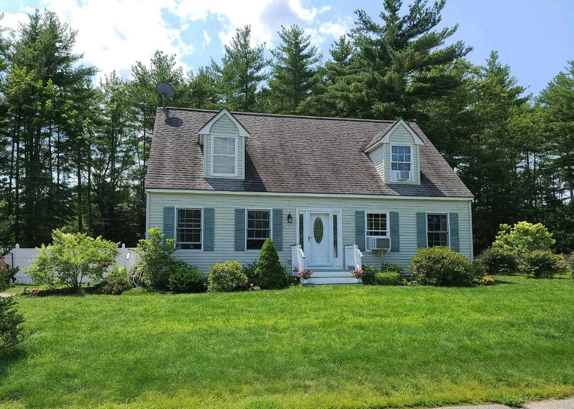 61 Stillwater Circle Rochester NH 03839