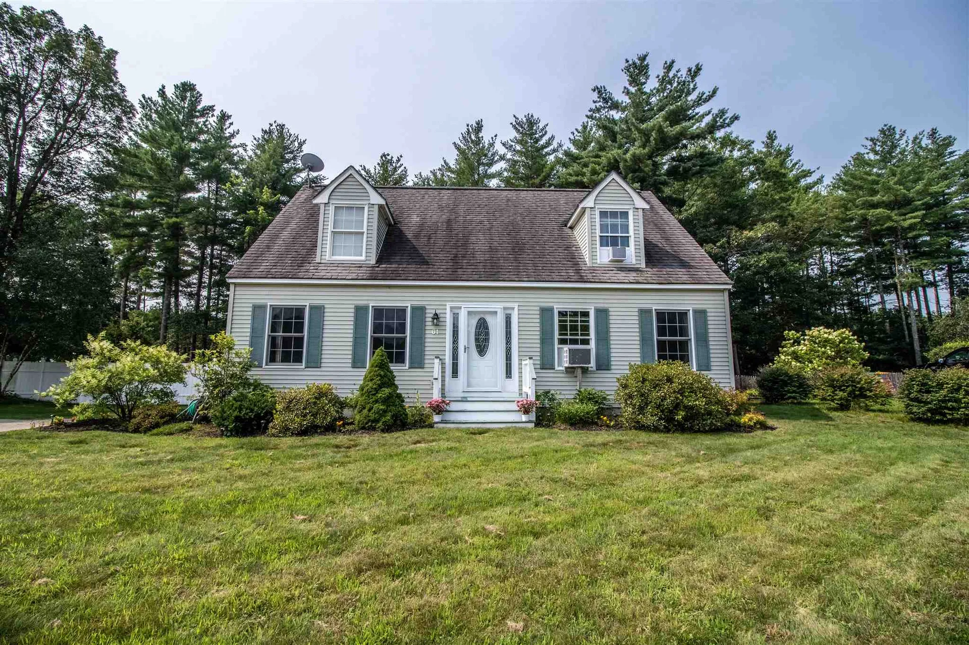 61 Stillwater Circle Rochester NH 03839