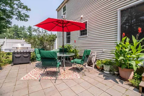 61 Stillwater Circle Rochester NH 03839