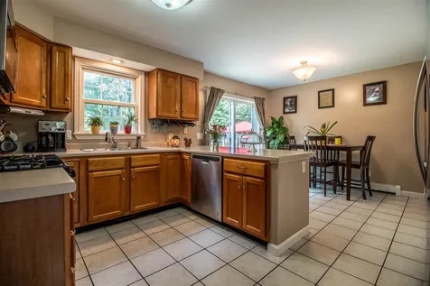 61 Stillwater Circle Rochester NH 03839