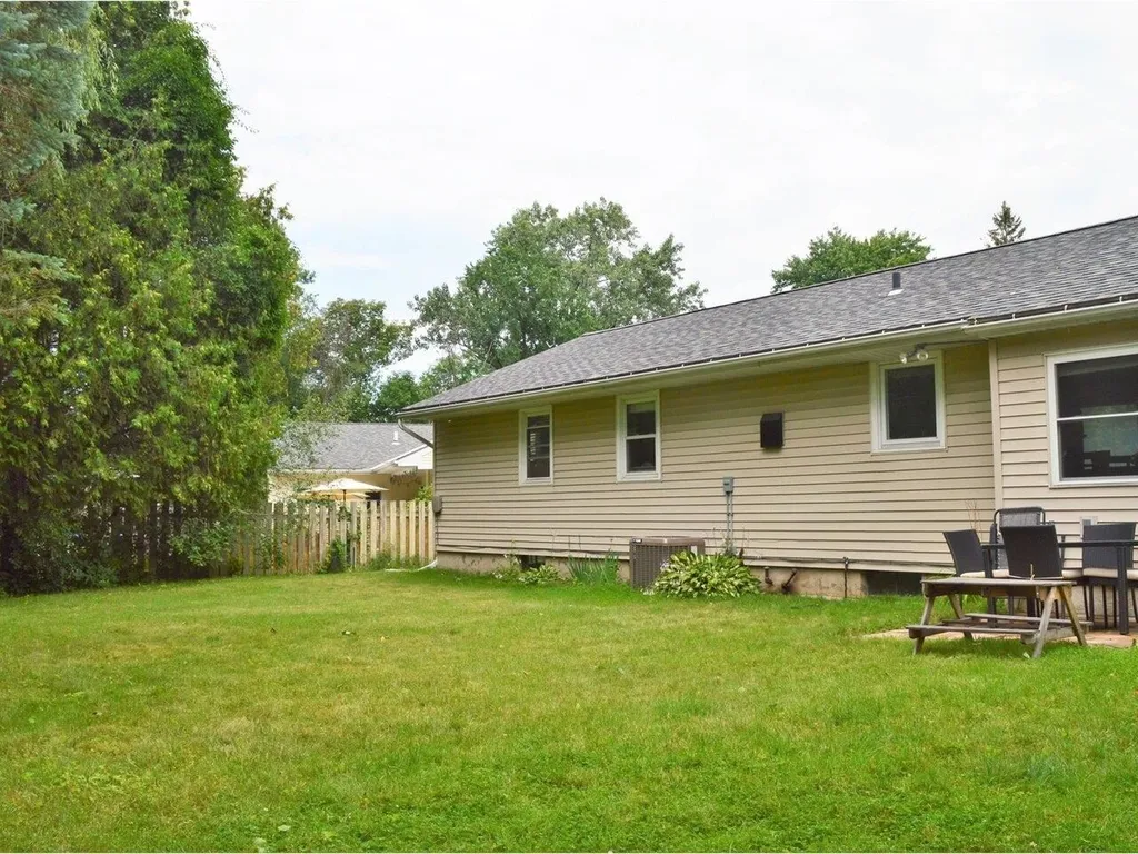 79 Birchcliff Parkway Burlington VT 05401