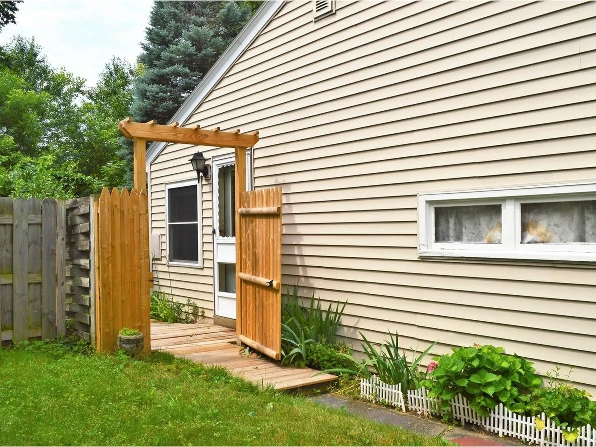 79 Birchcliff Parkway Burlington VT 05401