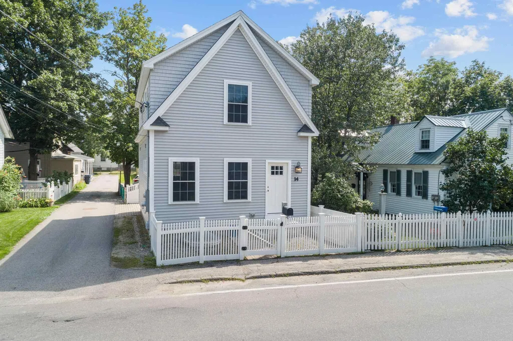 14 Elm Street Goffstown NH 03045