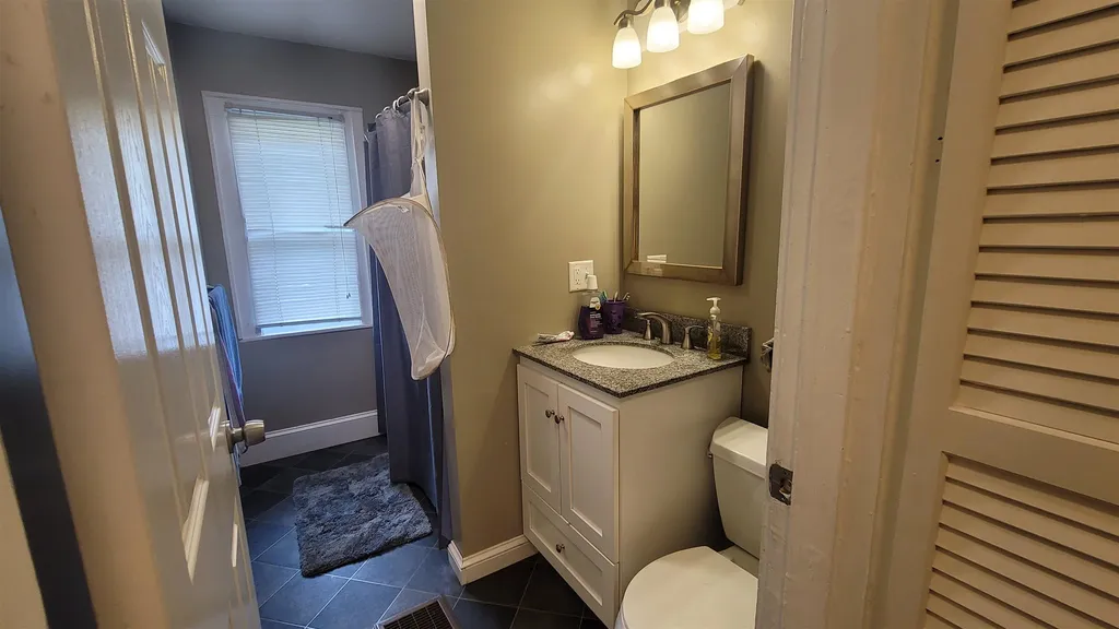 21 Beech Street Newmarket NH 03857