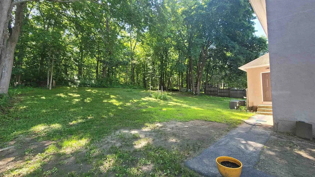 21 Beech Street Newmarket NH 03857