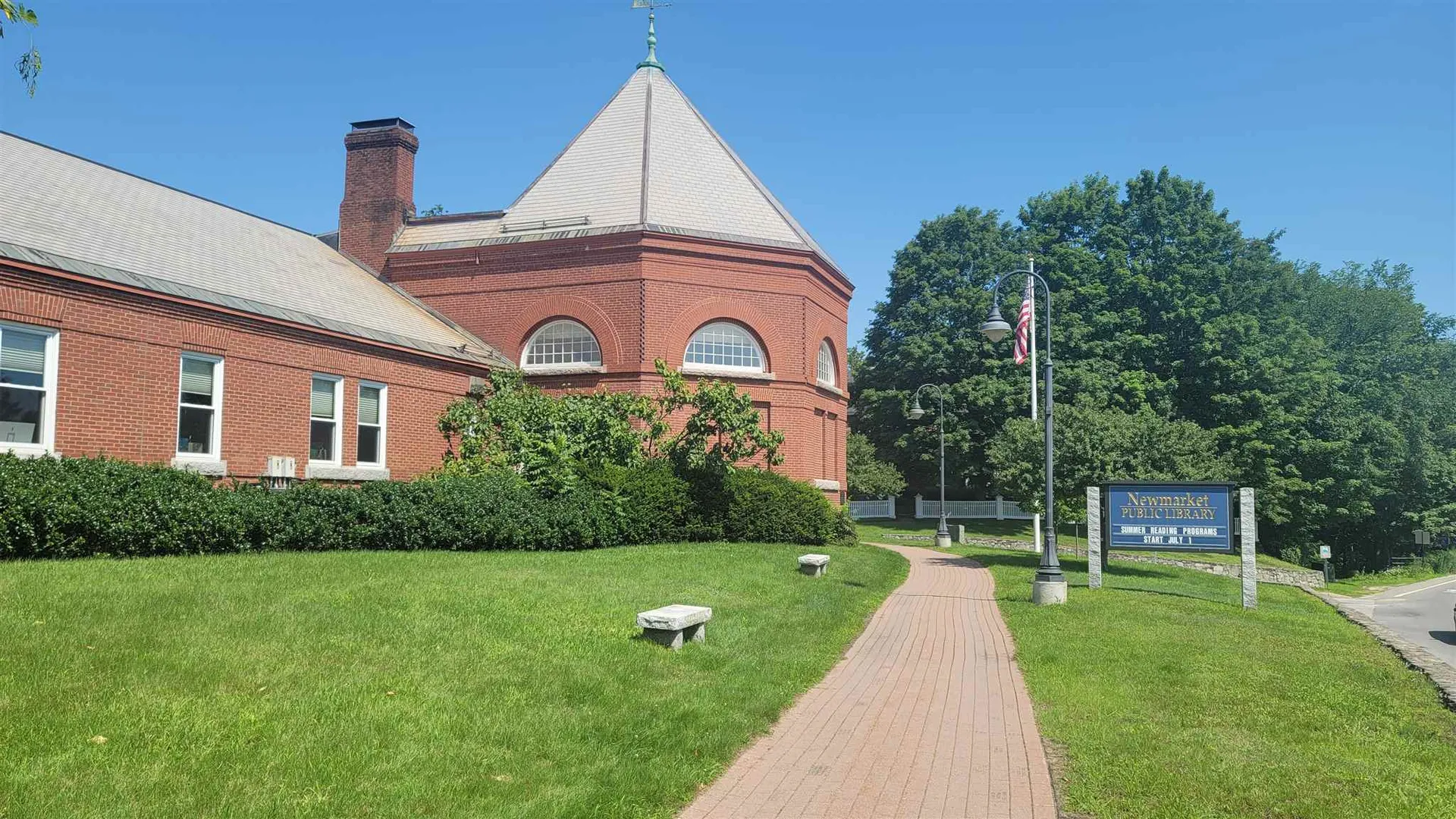 21 Beech Street Newmarket NH 03857