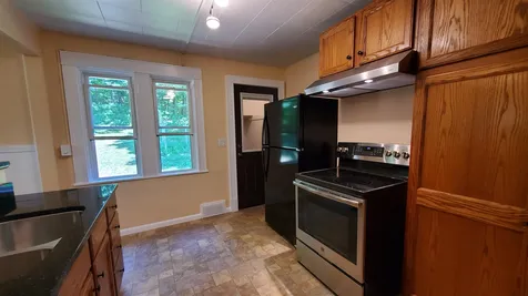 21 Beech Street Newmarket NH 03857