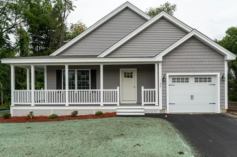 32 Brackett Lane Hudson NH 03051
