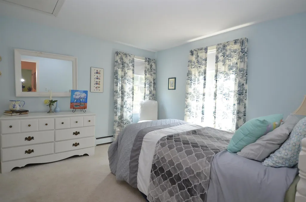 10 Hemlock Street Rochester NH 03867