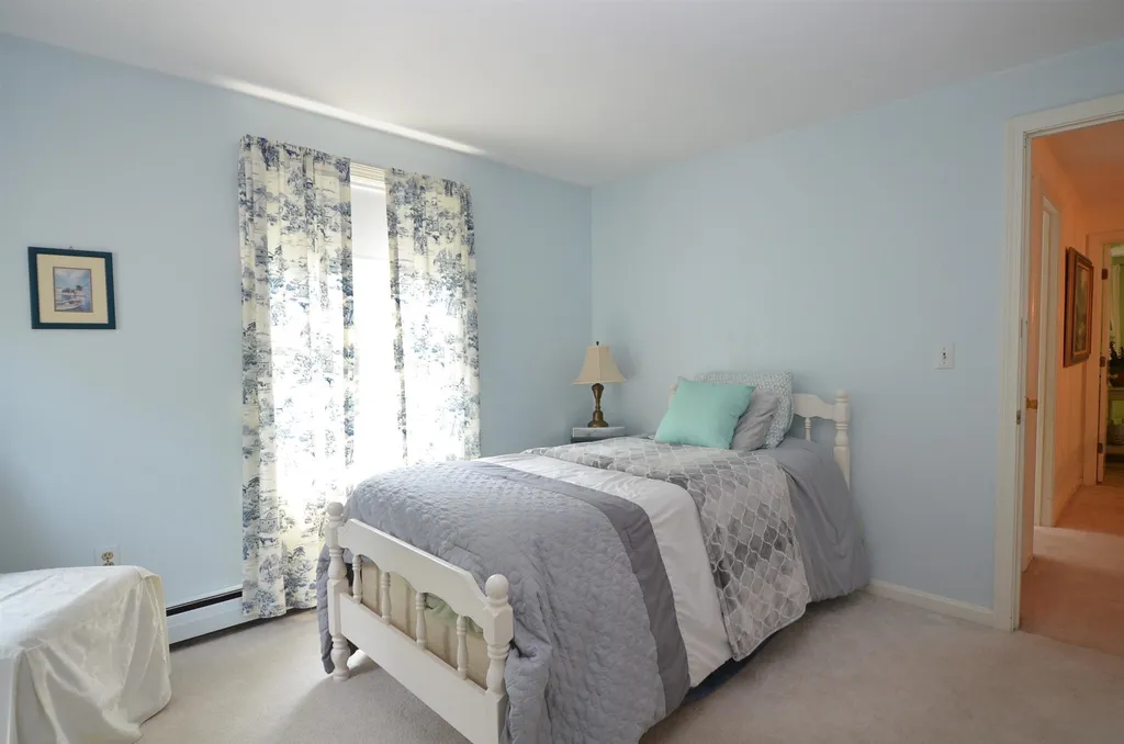 10 Hemlock Street Rochester NH 03867