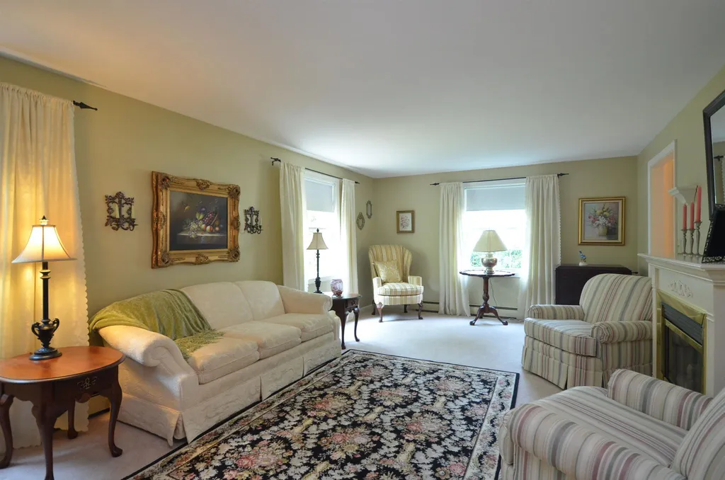 10 Hemlock Street Rochester NH 03867