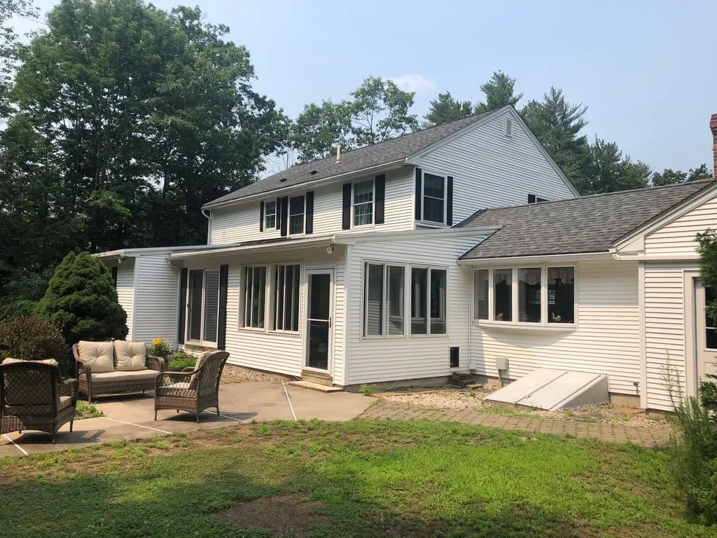 10 Hemlock Street Rochester NH 03867
