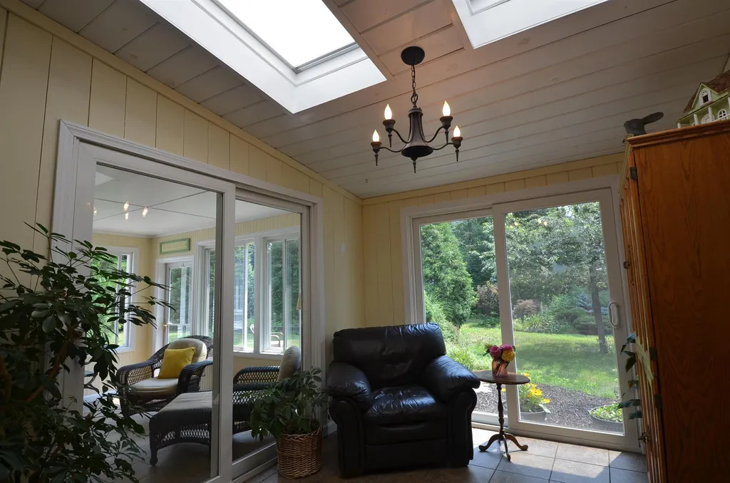 10 Hemlock Street Rochester NH 03867