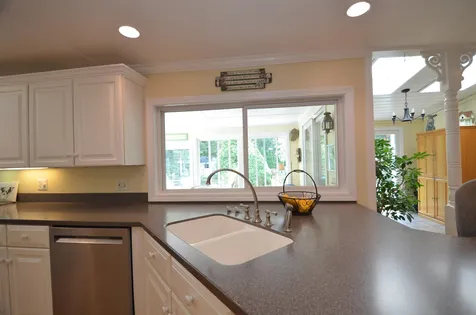 10 Hemlock Street Rochester NH 03867