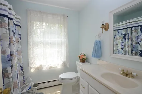 10 Hemlock Street Rochester NH 03867