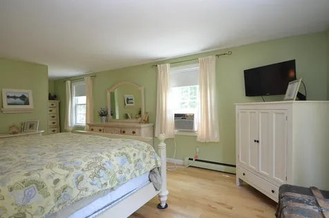 10 Hemlock Street Rochester NH 03867