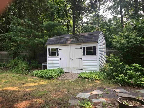 10 Hemlock Street Rochester NH 03867