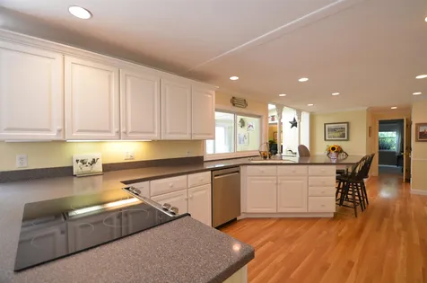 10 Hemlock Street Rochester NH 03867