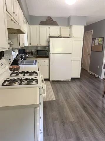 4 Grimes Hill Road Newfane VT 05345
