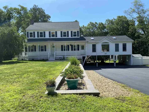 45 Keyes Hill Road Pelham NH 03076