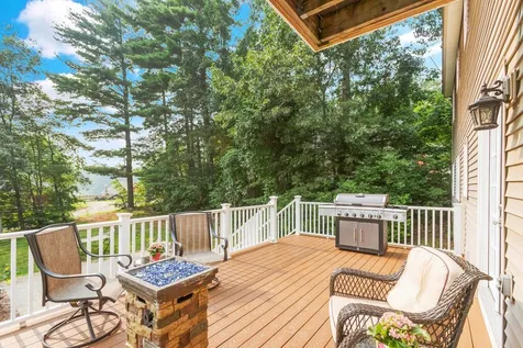 31 Honor Roll Road Pelham NH 03076