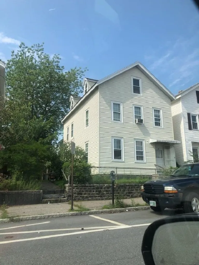 48 Orange Street Manchester NH 03104
