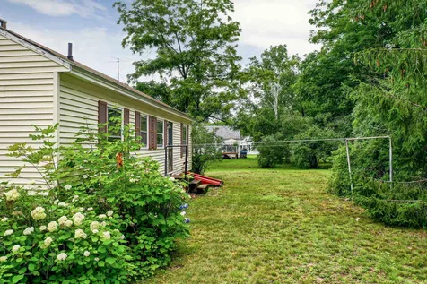 20 Goodrich Road Wolfeboro NH 03894