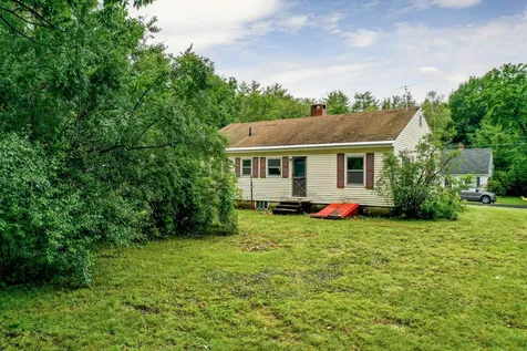 20 Goodrich Road Wolfeboro NH 03894