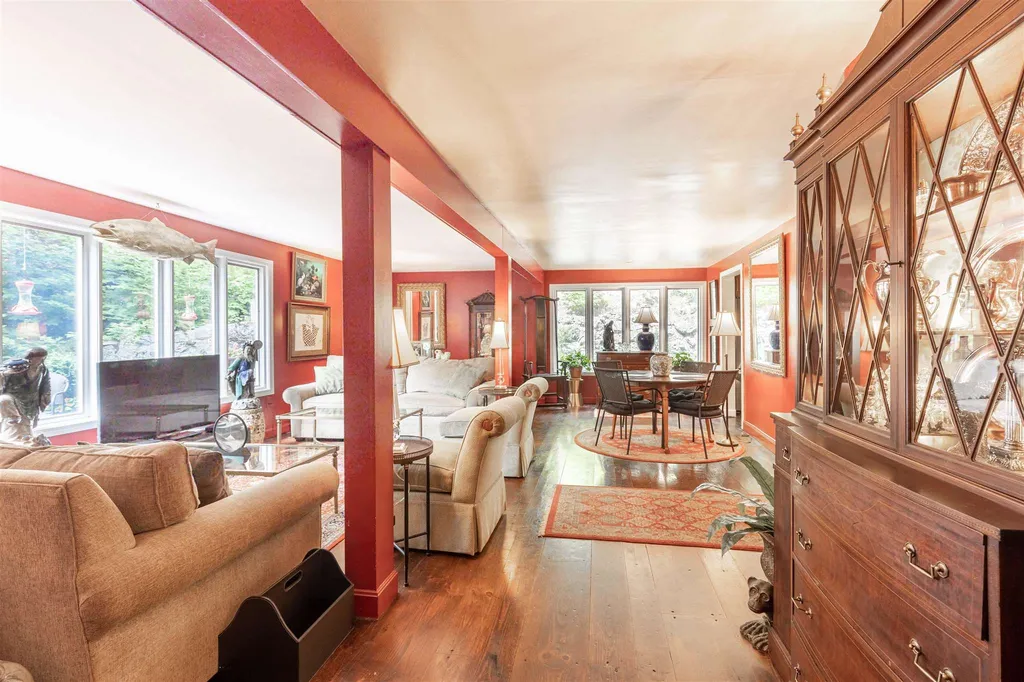 197 Perch Pond Road Holderness NH 03245