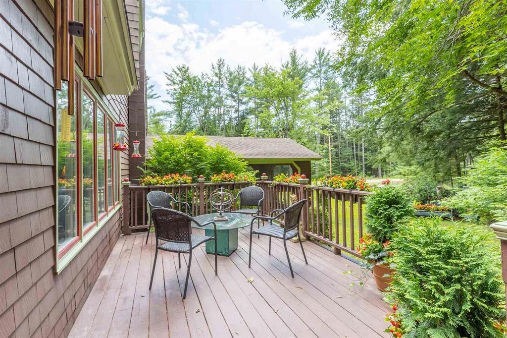197 Perch Pond Road Holderness NH 03245