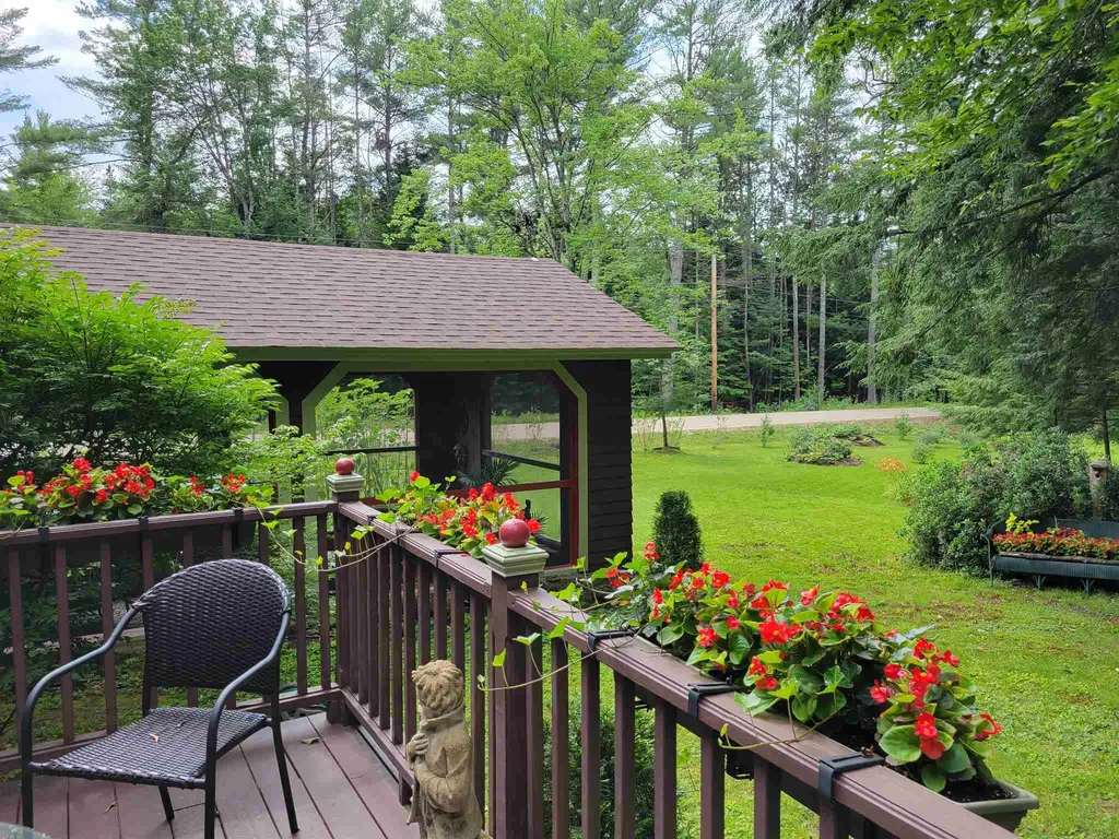 197 Perch Pond Road Holderness NH 03245