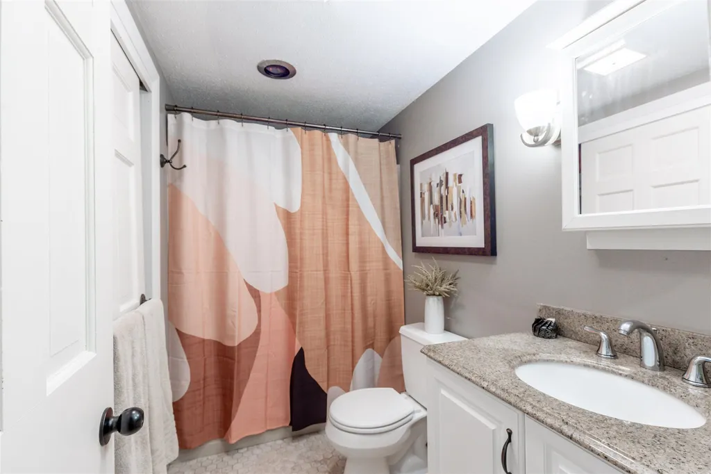 197 Perch Pond Road Holderness NH 03245