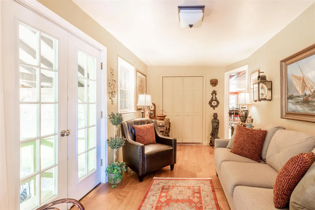 197 Perch Pond Road Holderness NH 03245