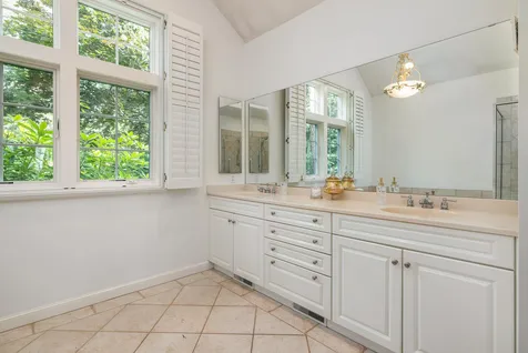 61 Marina Heights Road New Castle NH 03854