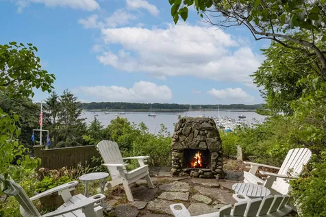 61 Marina Heights Road New Castle NH 03854