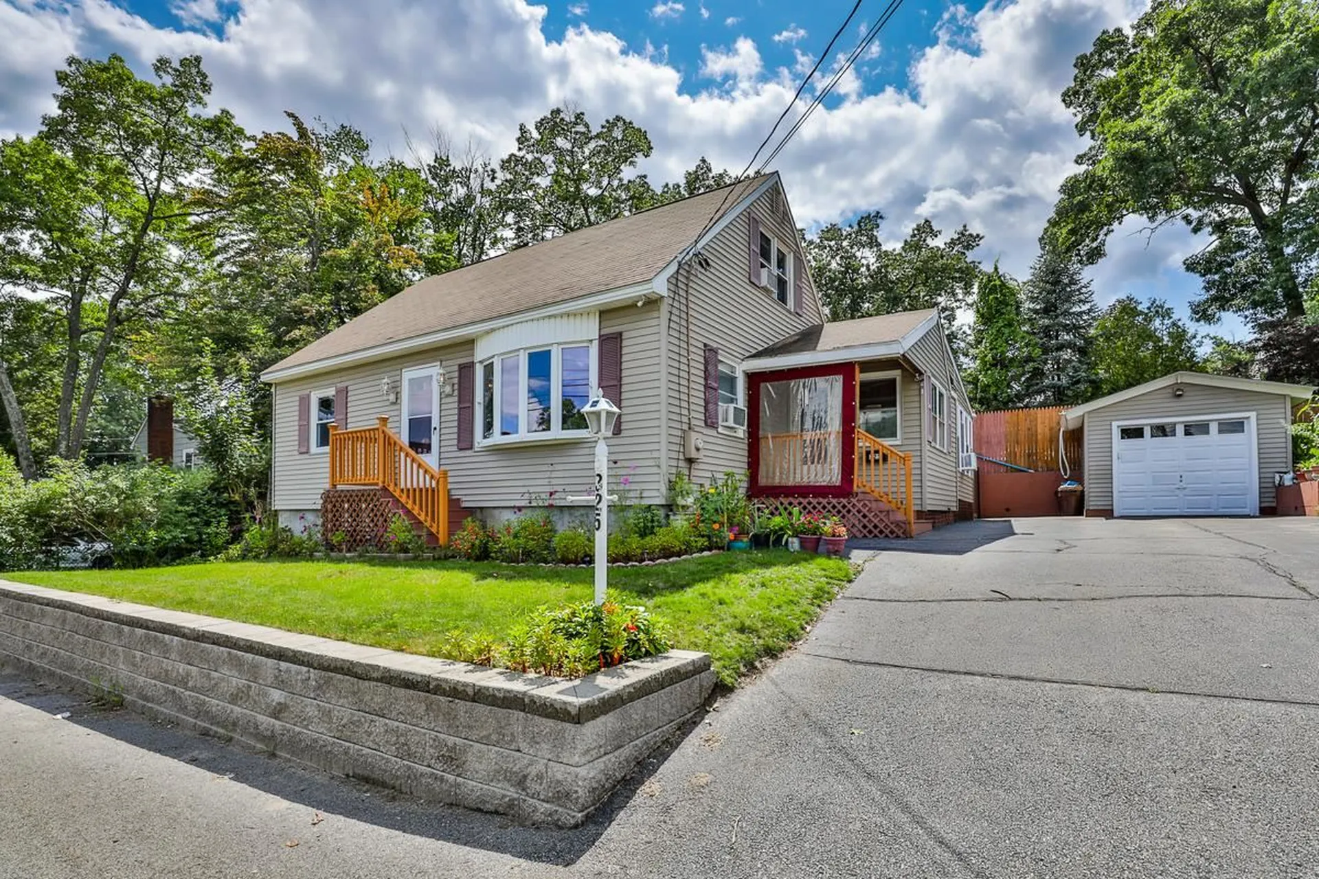 325 S Jewett Street Manchester NH 03103