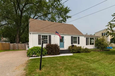 23 Elliot Park Dover NH 03820