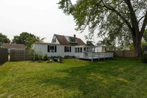 23 Elliot Park Dover NH 03820