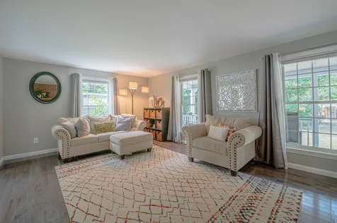 56 Osgood Road Kensington NH 03833