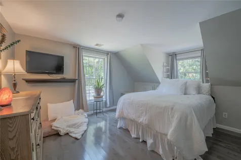 56 Osgood Road Kensington NH 03833