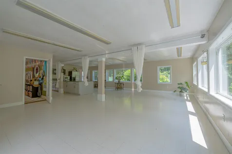 56 Osgood Road Kensington NH 03833