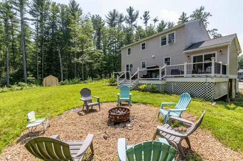 22 Justin Circle Londonderry NH 03053