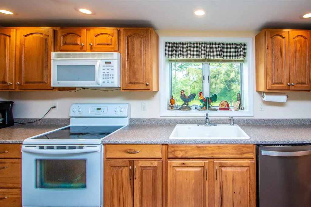 405 Elm Street Lancaster NH 03584