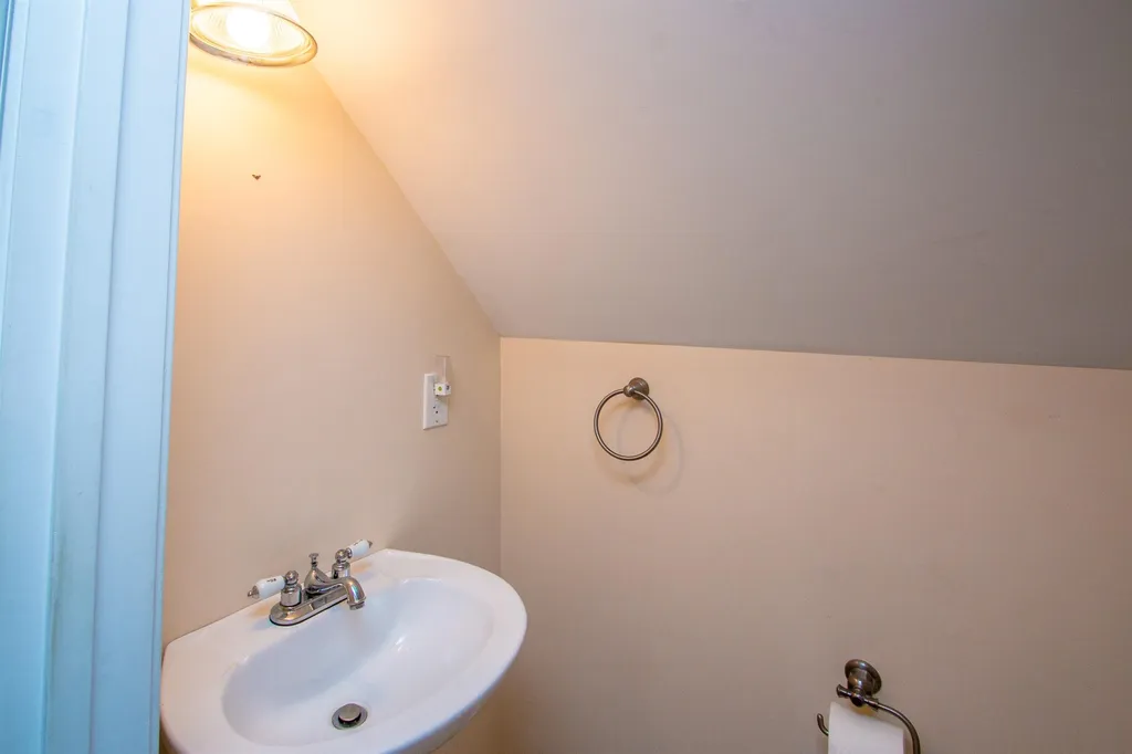 405 Elm Street Lancaster NH 03584