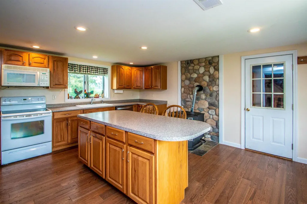405 Elm Street Lancaster NH 03584